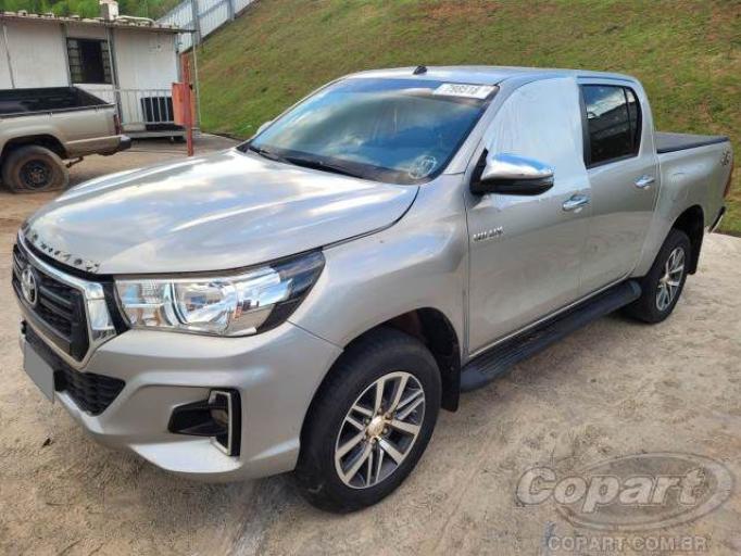 TOYOTA HILUX CD 18/18